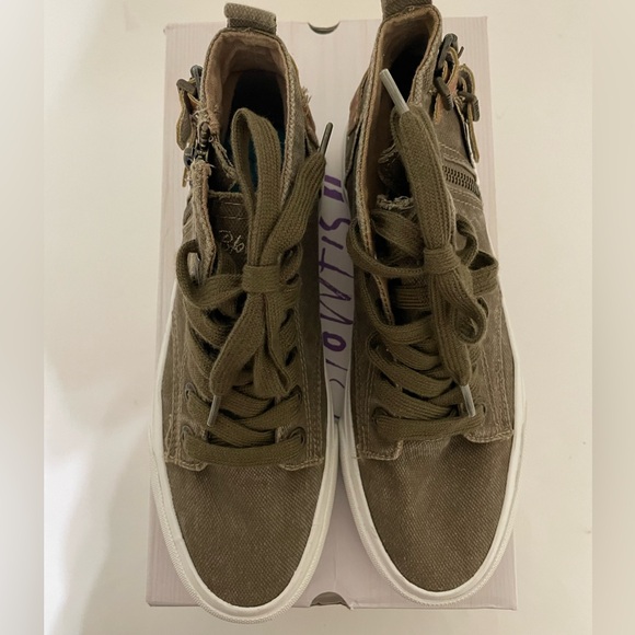 BLOWFISH Moxie Rambler Women’s Brown Whiskey Smoked Canvas Ankle Sneaker 6.5 - Picture 4 of 14